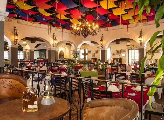 Restaurante Hacienda El Mortero, Krystal Cancún